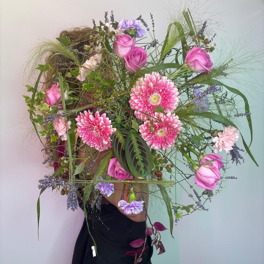 Креативный летний букет на каркасе "Лавандовые сны"