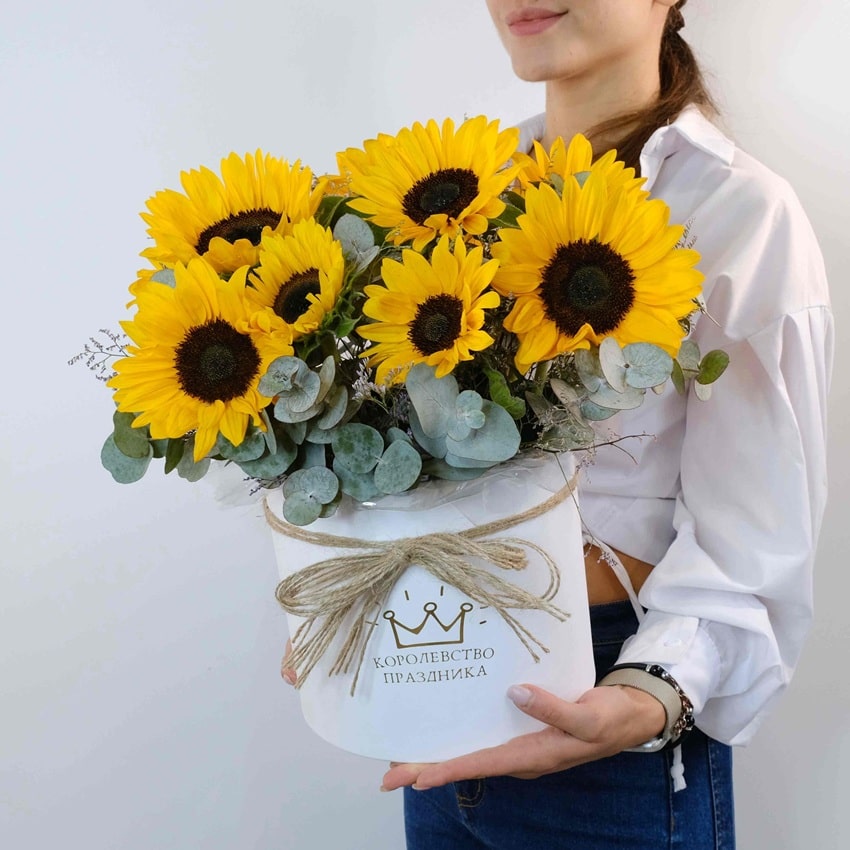 Подсолнухи в коробке «Подарю тебе Солнце»