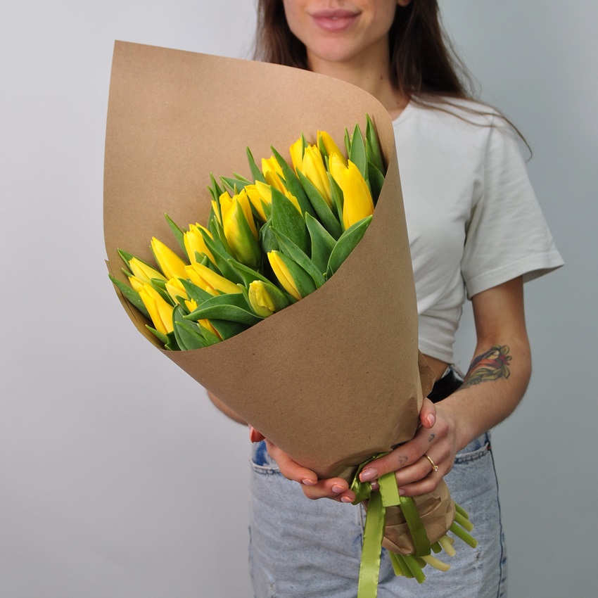 Яркие желтые тюльпаны, 25 штучек Голландия