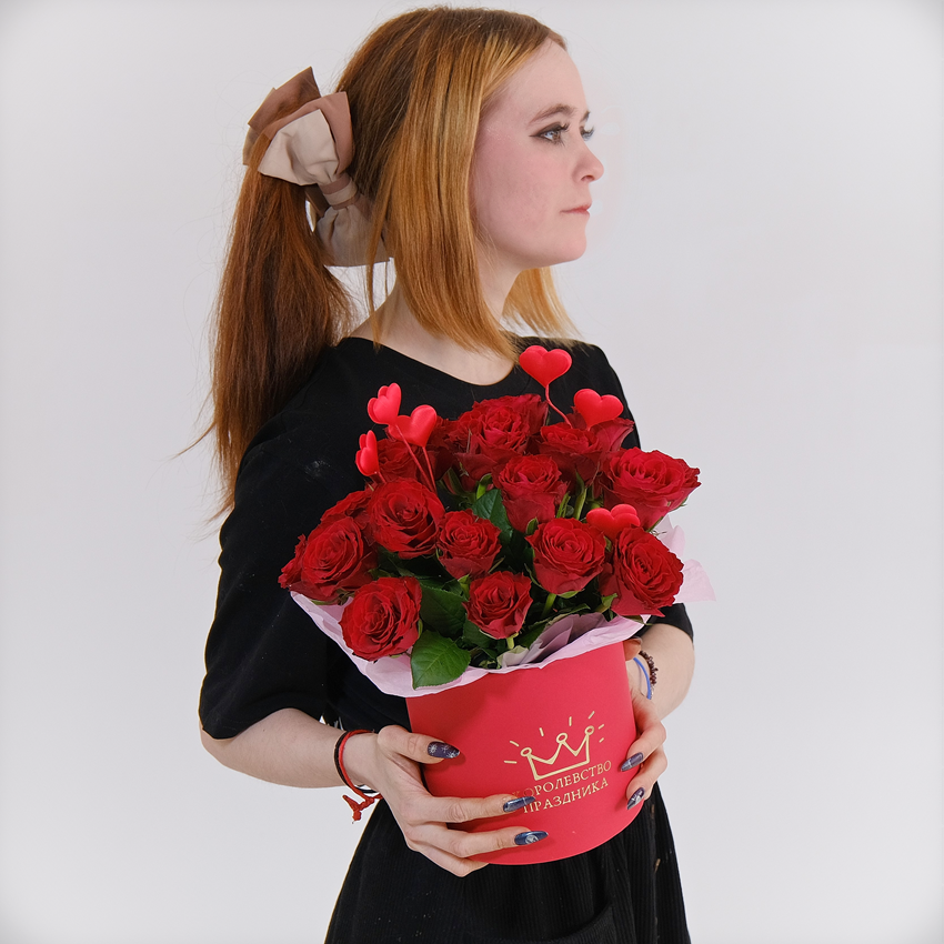 21 красная роза в коробочке "Африканская страсть"