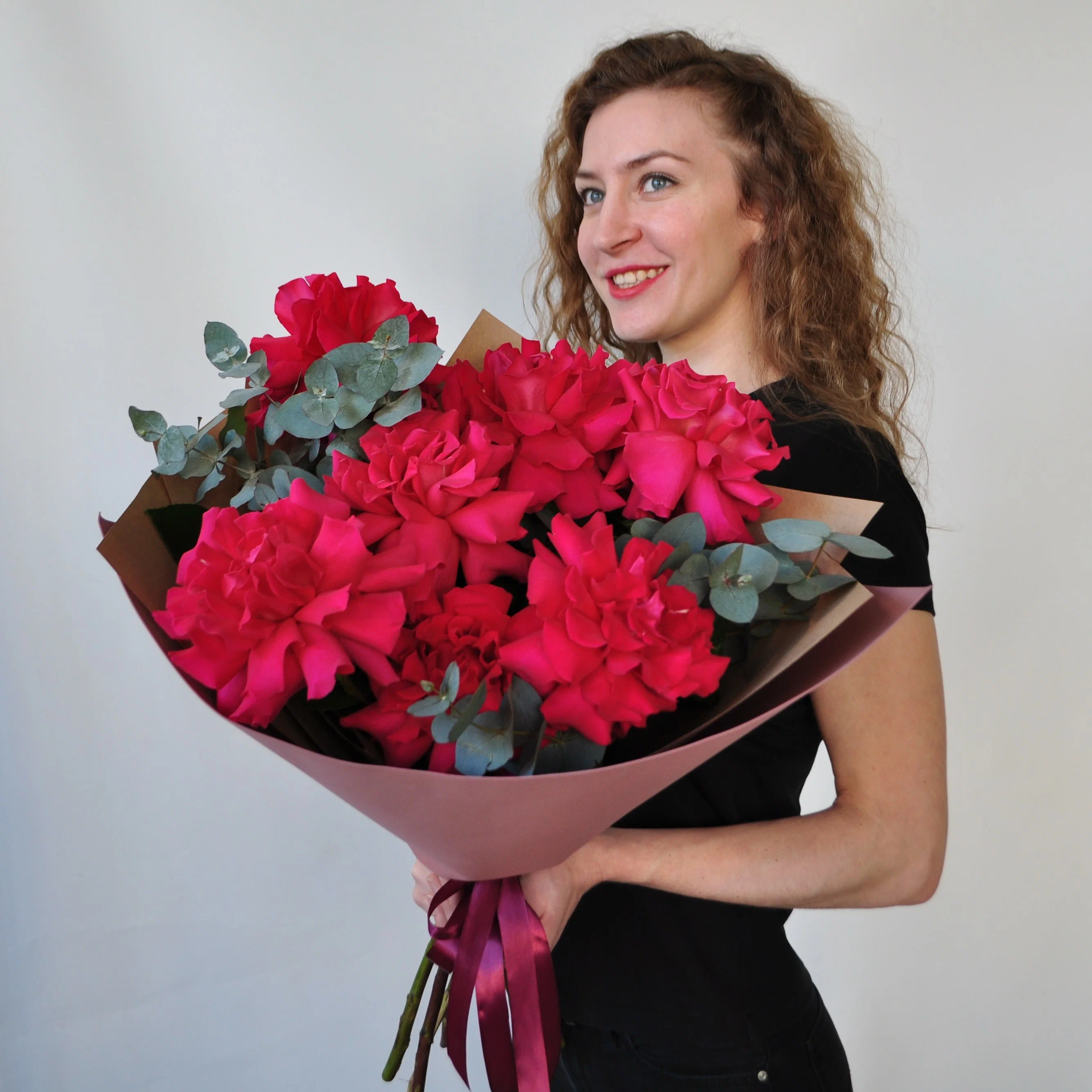 Мега необычные!!! Французские розы с эвкалиптом, 7 штучек букет для любимой