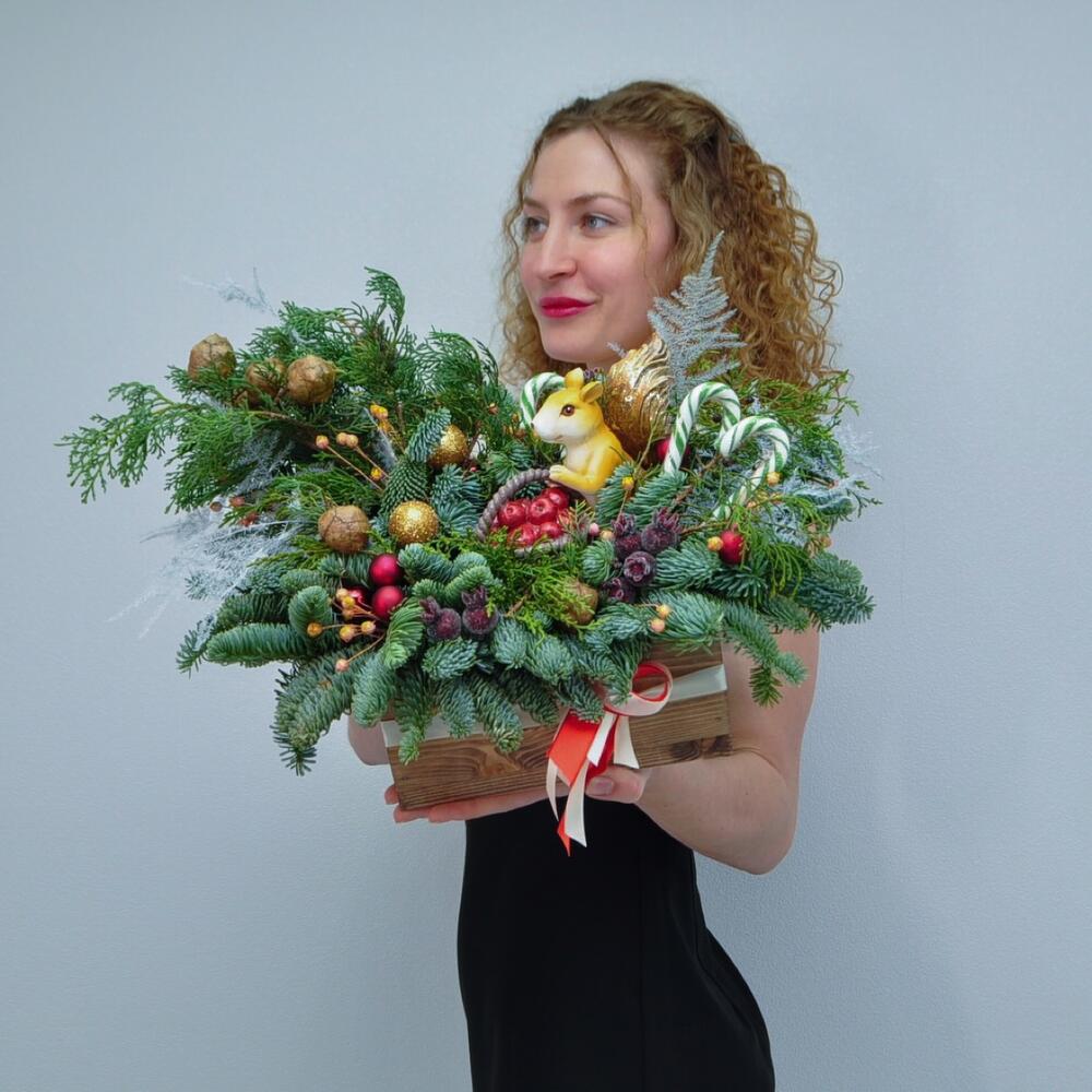 Новогодняя композиция из нобилиса «Щедрый дар»