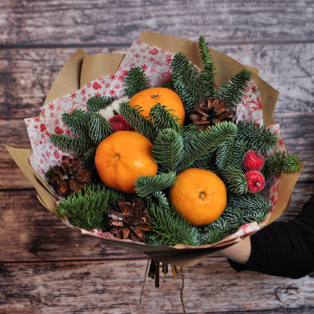 Букет с нобилисом и зимним декором «Новый год»