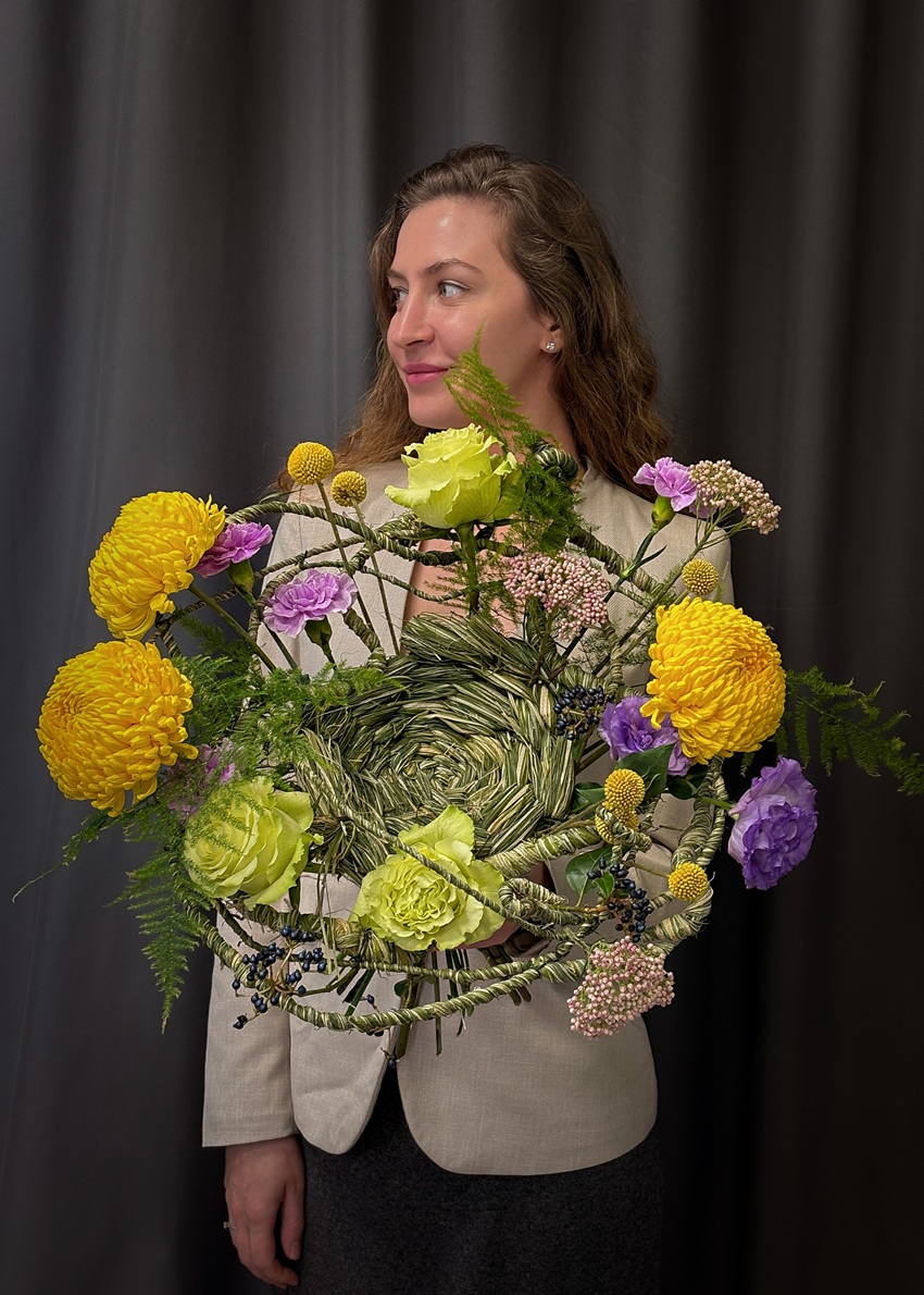 Авторский букет на каркасе ручной работы "Маленький космос"