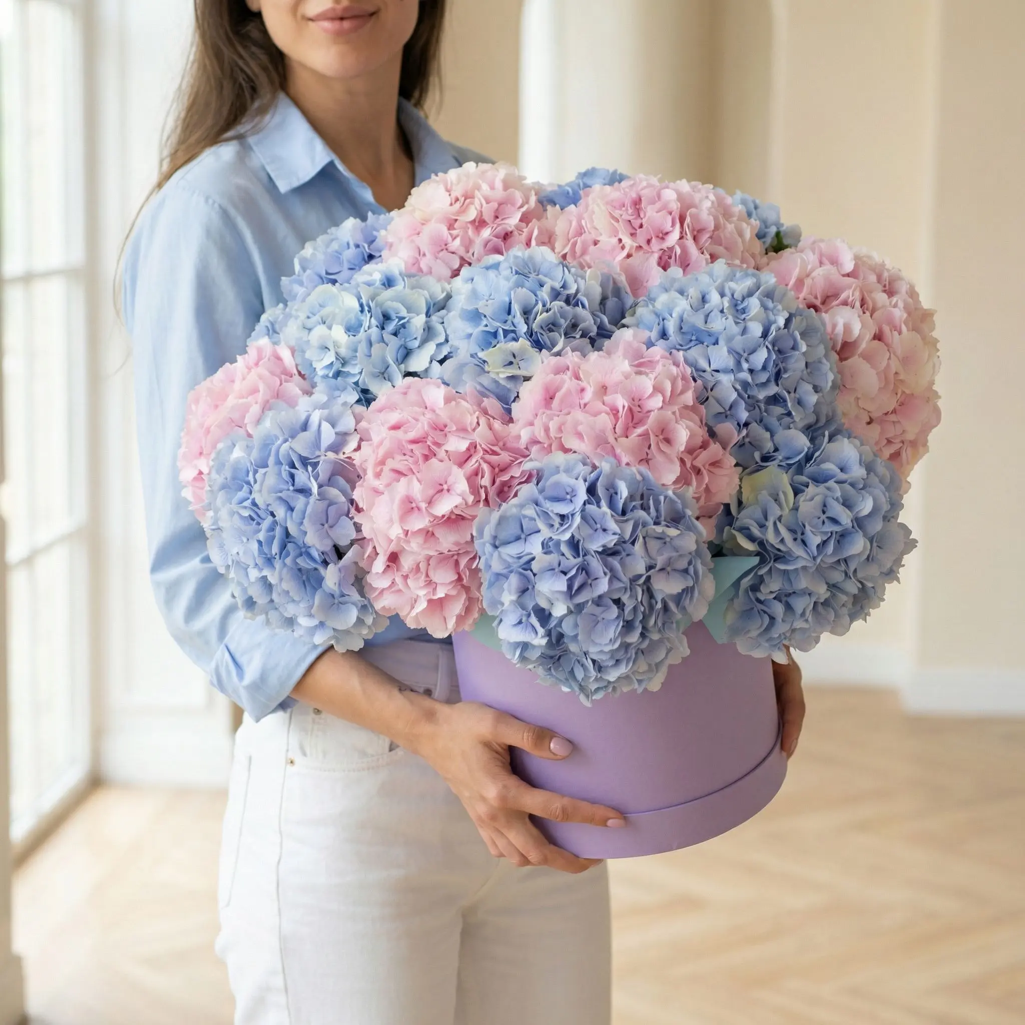 Гортензия, 21 штучка. Большой букет в коробке