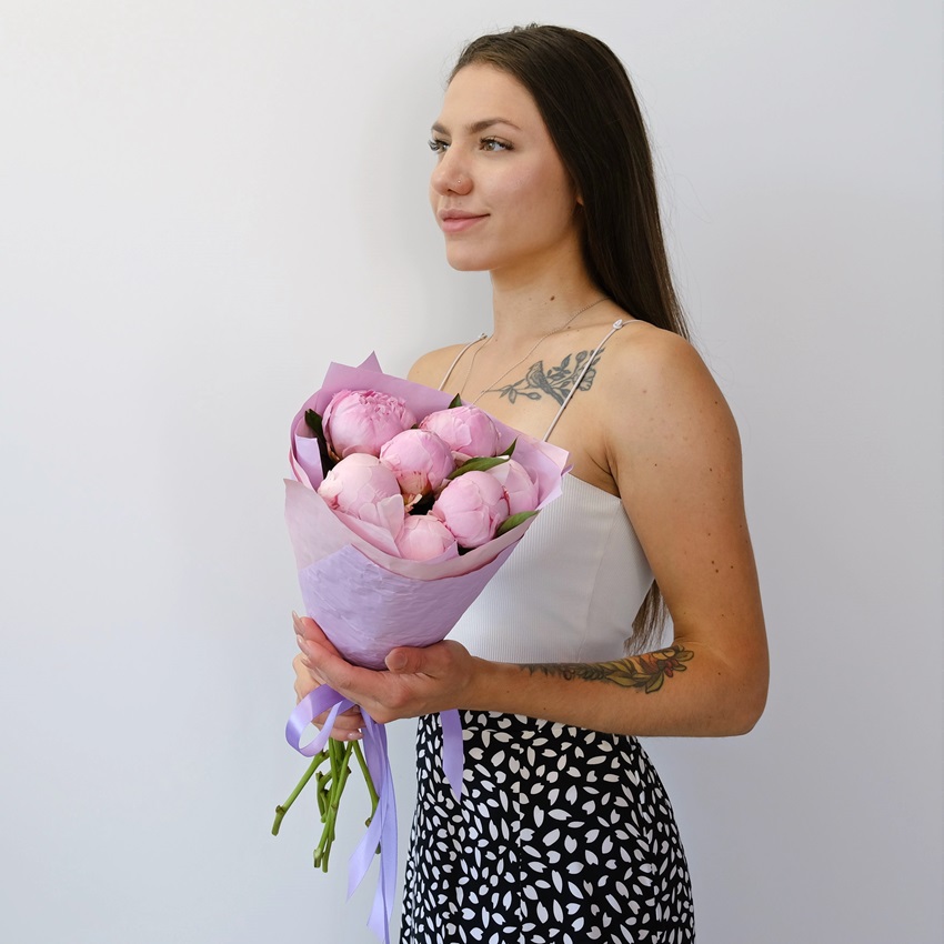 Пионы розовые Сара Бернар, 7 штучек