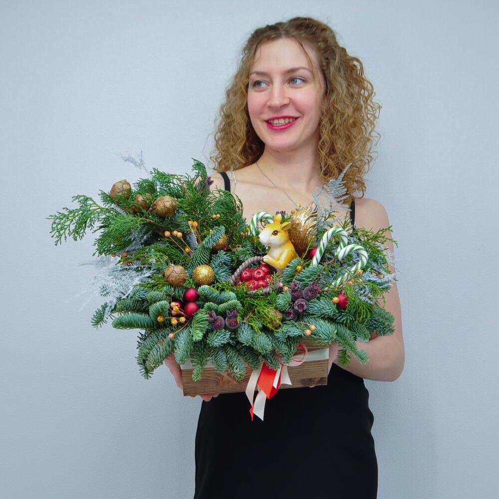 Новогодняя композиция из нобилиса «Щедрый дар»