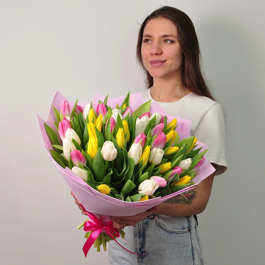 51 тюльпан - Микс Нежности (белый, желтый, розовый)