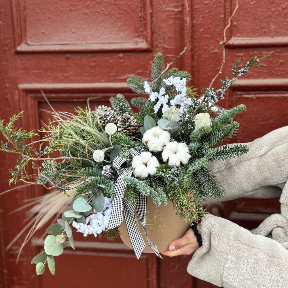 Нобилис и хлопок в интерьерной композиции «Зимняя сказка»