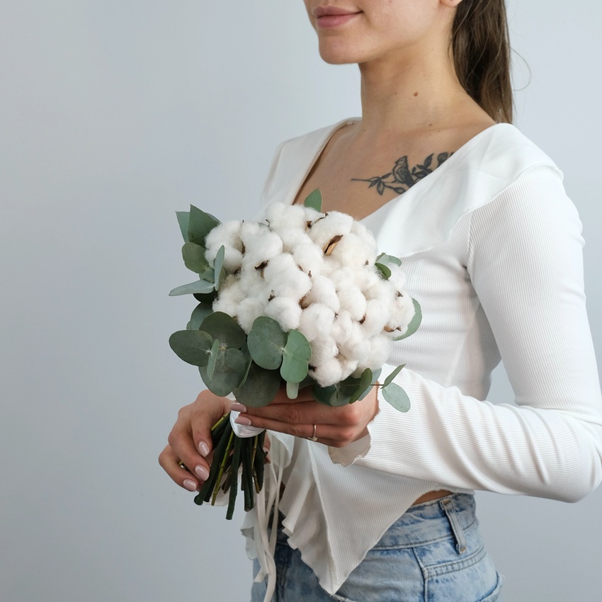 Букет невесты с хлопком и эвкалиптом "Эко-нежность"