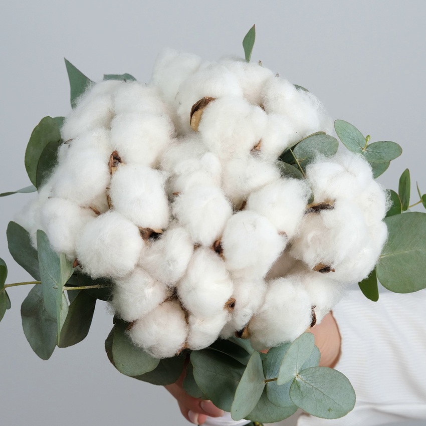 Букет невесты с хлопком и эвкалиптом "Эко-нежность"