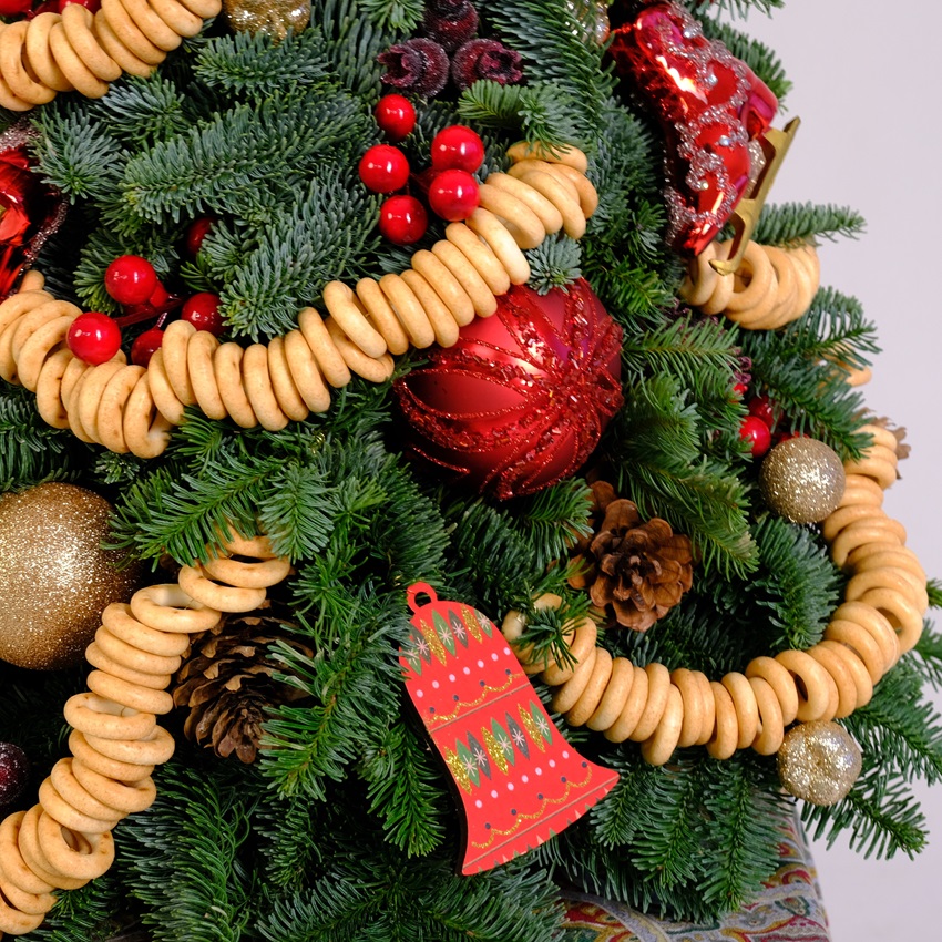 Ёлка новогодняя из датской пихты, 55 см "Конфетки - бараночки"