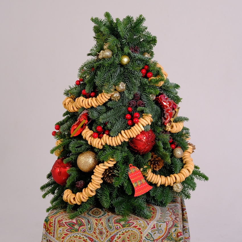 Ёлка новогодняя из датской пихты, 55 см "Конфетки - бараночки"