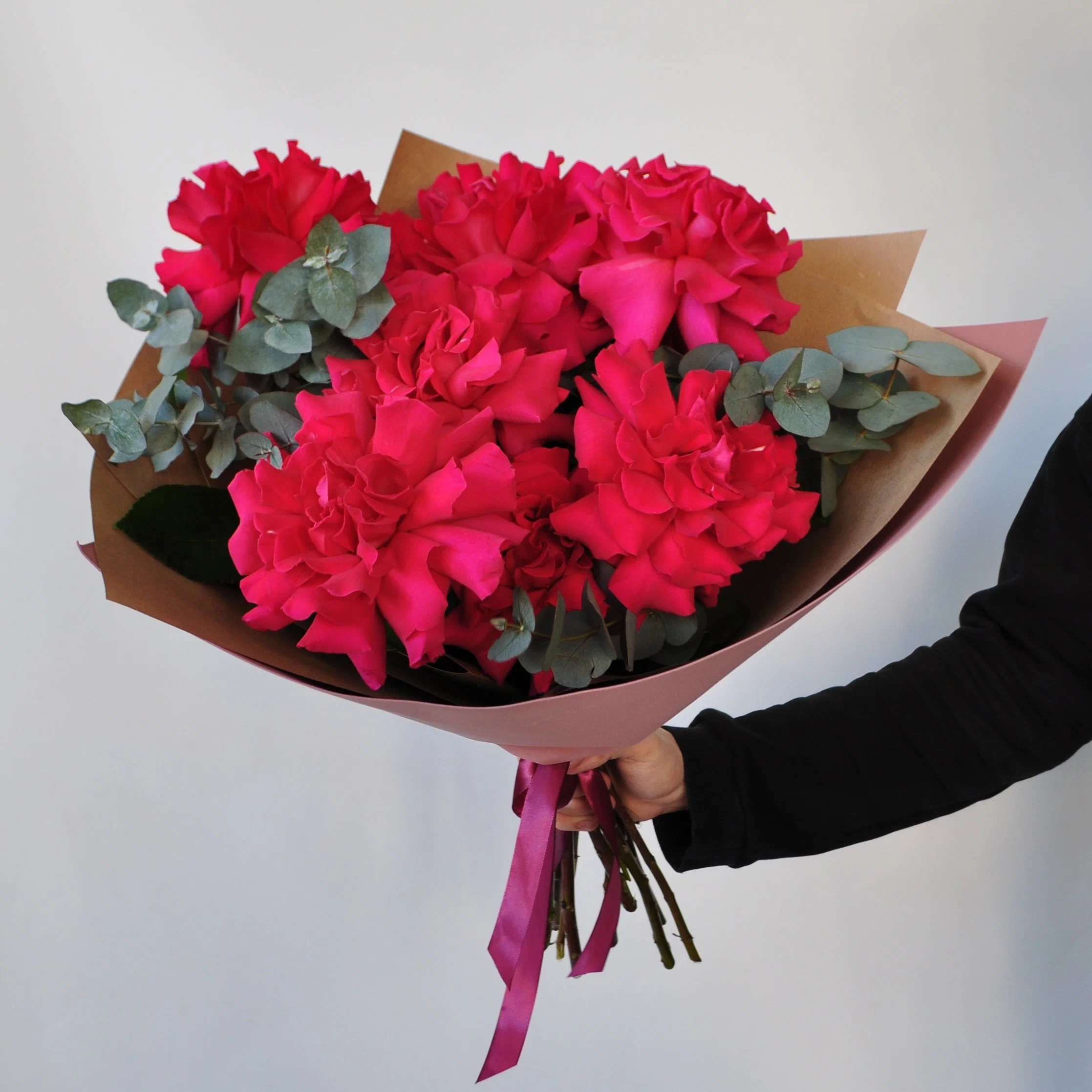 Мега необычные!!! Французские розы с эвкалиптом, 7 штучек букет для любимой