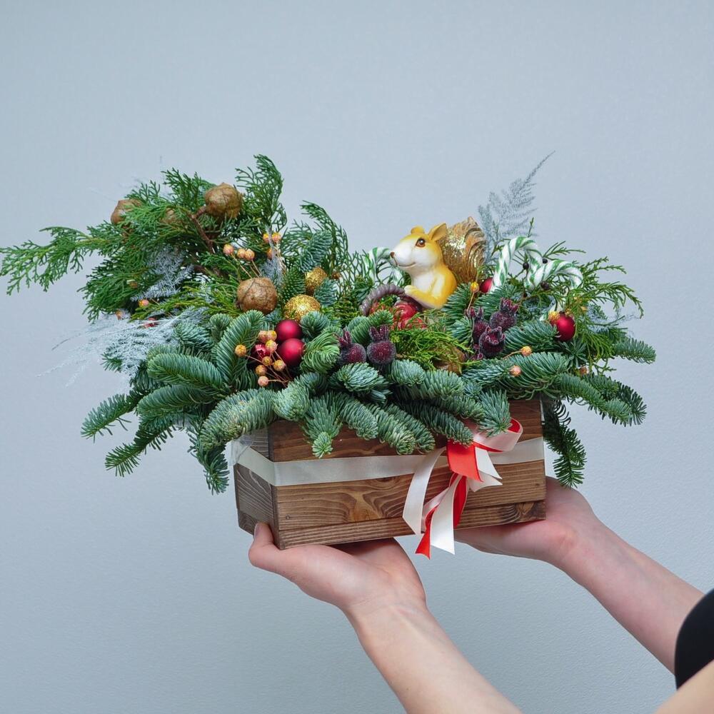 Новогодняя композиция из нобилиса «Щедрый дар»