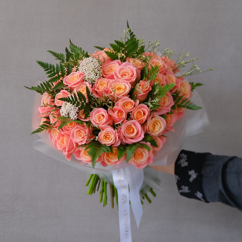 Волшебные персиковые розы, 59 штучек