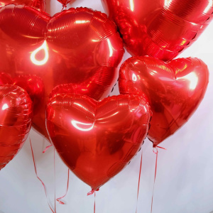 Сет шариков из красных сердец 