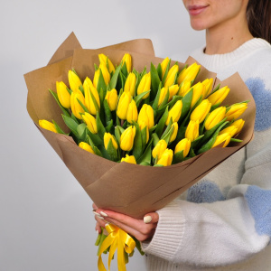 Жёлтые тюльпаны, 49 штук