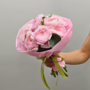 Ранункулюсы, 9 штучек с эвкалиптом