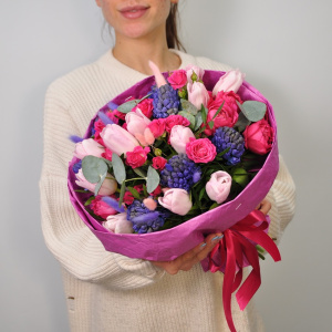 Букет с тюльпанами и гиацинтами "Аромат весны"