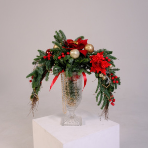Новогодняя композиция из нобилиса в вазе "Обыкновенное чудо"