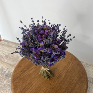 Букет лаванды интерьерный со статицей