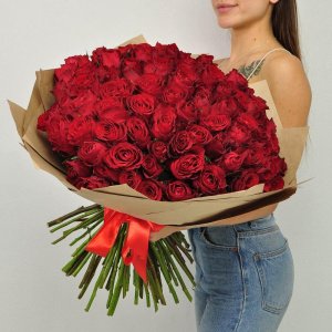 101 красная роза 40 см в букете "Африканская страсть"