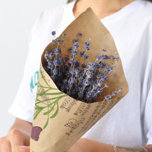 Лаванда, букетик в крафте