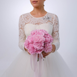 Кружевные розовые диантусы в букете "Божественная красота"