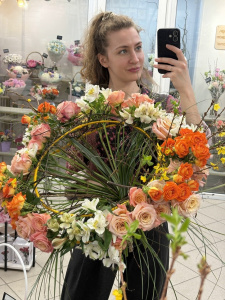 Креативный букет с открытым центром "Яркое поздравление"