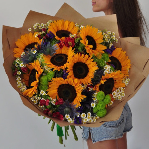 Огромный букет с подсолнухами «Ты моё Счастье!»