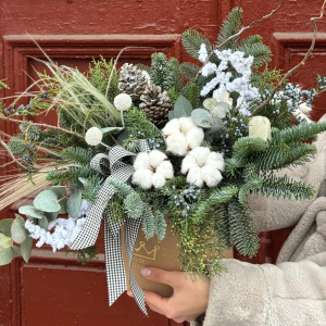 Нобилис и хлопок в интерьерной композиции «Зимняя сказка»