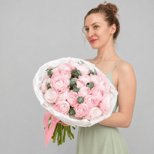 Ранункулюсы, 25 штучек с эвкалиптом