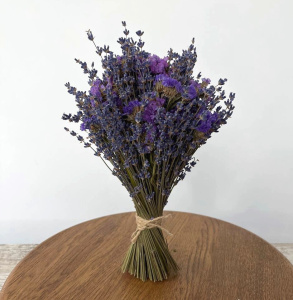 Букет лаванды интерьерный со статицей