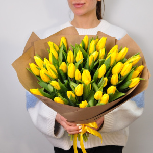 Жёлтые тюльпаны, 49 штук
