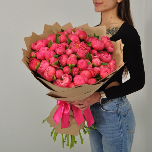 Коралловые пионы, 51 штучка