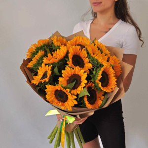 15 подсолнухов в крафте