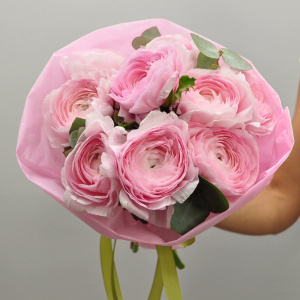 Ранункулюсы, 9 штучек с эвкалиптом