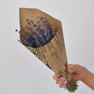 Лаванда, букетик в крафте
