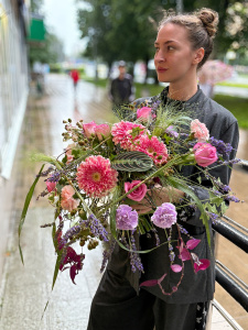 Креативный летний букет на каркасе "Лавандовые сны"