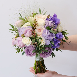 Букет невесты с пионовидными розами "Акварель чувств"