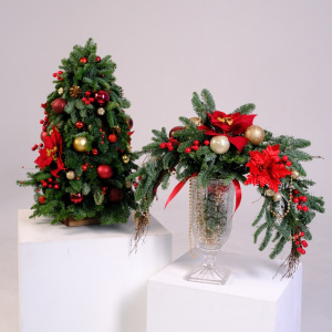 Новогодний сет из двух элементов: ёлка и букет "Обыкновенное чудо"