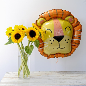 Сет: 9 крупных подсолнухов + ваза + шар "Лев" 