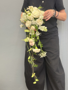 Авторский букет невесты "Ниспадающий"