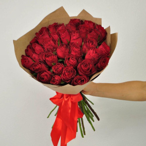 25 красных роз 40 см в букете "Африканская страсть"