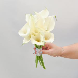 Букет невесты с каллами "Элегантный"