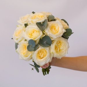 Букет невесты из пионовидных ароматных роз