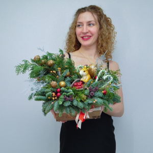 Новогодняя композиция из нобилиса «Щедрый дар»