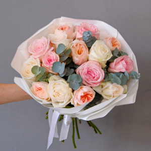 Пионовидные розы для ценителей, 15 шт. "Шелк и аромат" (Английские розы Дэвида Остина)