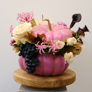 Цветочная тыква! Розовая тыква с пионовидными розами и каллами